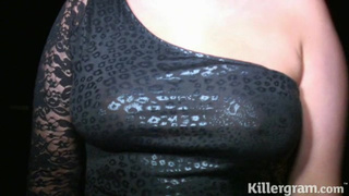 Пышногрудая шлюха любит сосать и дрочит мужские члены